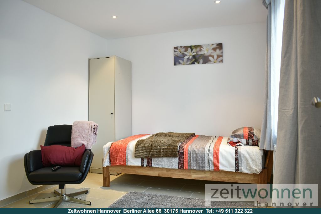 Oberricklingen, neuwertig möbliert, Sanierung, Terrasse, Internet - Photo 3