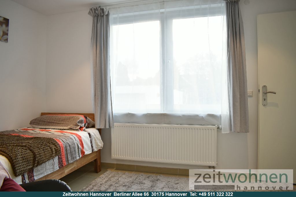 Oberricklingen, neuwertig möbliert, Sanierung, Terrasse, Internet - Photo 5