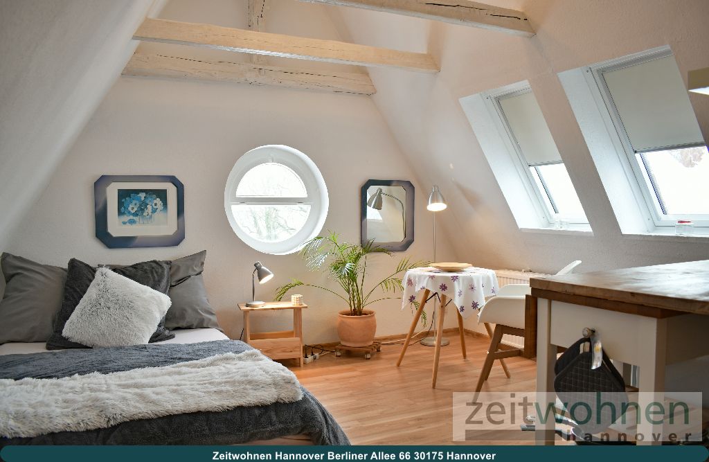 Empelde, niedliches Dachgeschoss Apartment, Internet - Photo 2