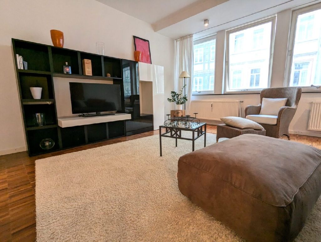 City-Altstadt, Apartment in bester Lage, perfektes Apartment mit moderner Ausstattung - Photo 2